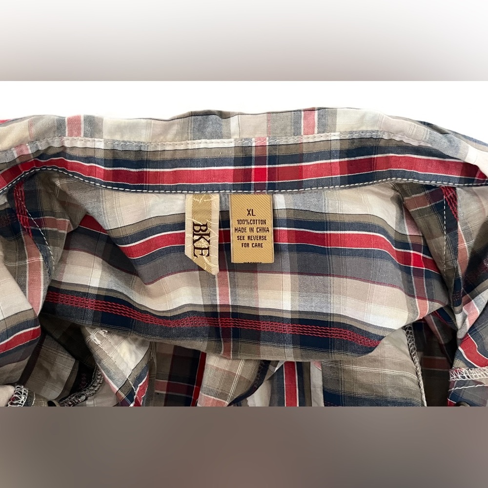 BKE Women’s Plaid Snap Button Down Western Shirt - Picture 8 of 8